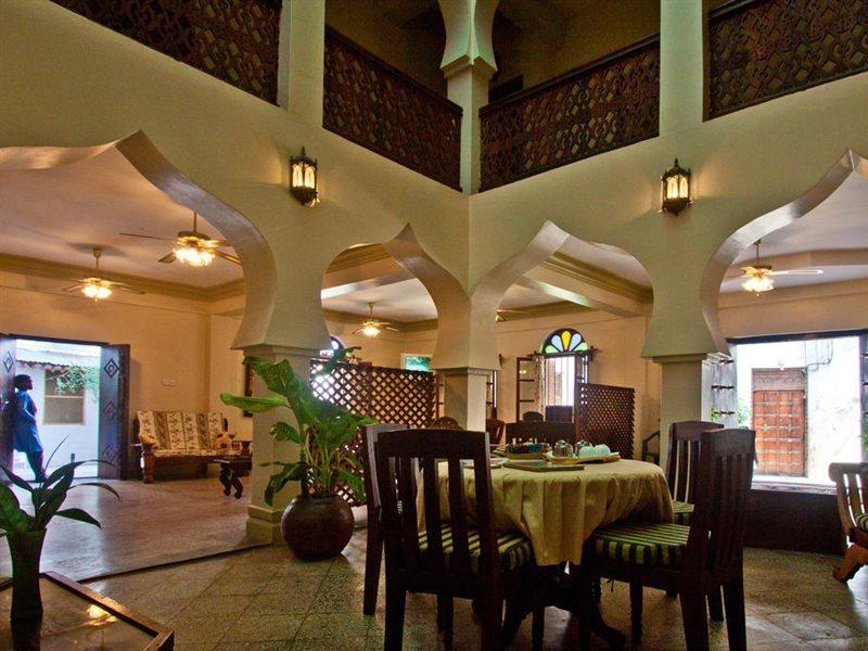 Asmini Palace Hotel Занзибар Экстерьер фото