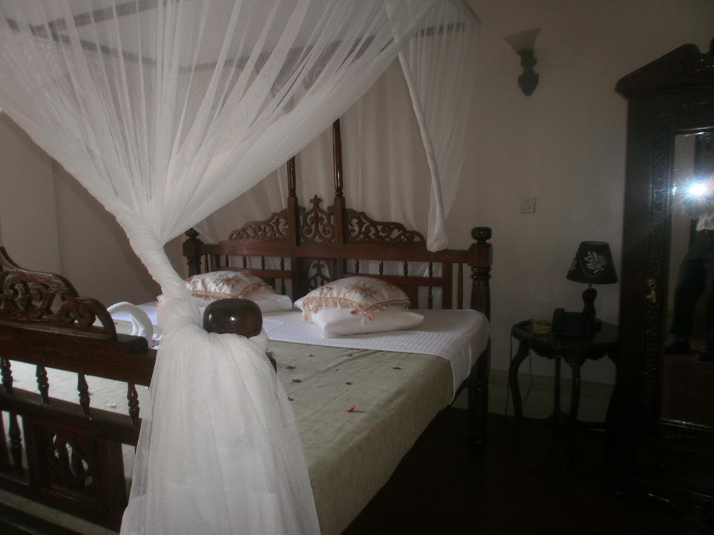 Asmini Palace Hotel Занзибар Экстерьер фото